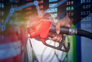 Petrol fiyatları 100 dolar altına düşmüyor: Savaşın üçüncü haftasında yükseliş sürüyor