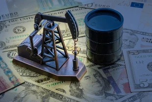 Petrolde tansiyon devam ediyor: Arz endişeleriyle fiyatlar 110 doları aştı