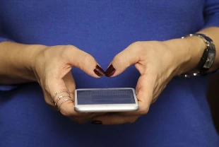 Rus hükümetinden karar: Telefonlara ulusal mesajlaşma uygulaması şartı