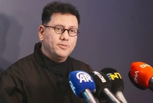 Sanatçı Refik Anadol, TIME100 AI kapağını tasarladı