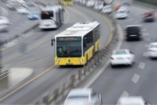 SON DAKİKA: 1 Mayıs'ta İstanbul'da bazı metro, metrobüs ve Marmaray seferleri yapılmayacak! Hangi yollar kapalı?