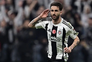SON DAKİKA: Beşiktaş’ta Fenerbahçe derbisi öncesi Rafa Silva sürprizi