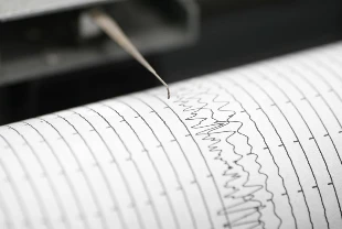 SON DAKİKA DEPREM | İstanbul'da korkutan deprem! Büyüklüğü kaç?
