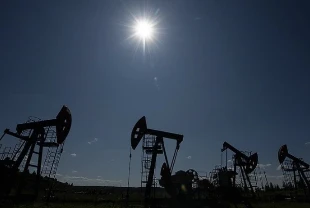 SON DAKİKA: Petrol sert düştü: Trump’ın kararı fiyatları 100 doların altına çekti