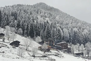 SON DAKİKA: Yurdun bazı kesimlerinde kar etkili oldu! İşte o kareler