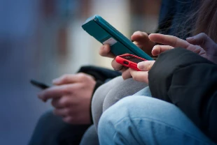 Sosyal medyada yeni dönem: 15 yaş sınırı yasalaşıyor