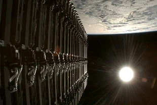 SpaceX'in Starlink uydusunda kritik arıza: Dünya'ya düşüyor