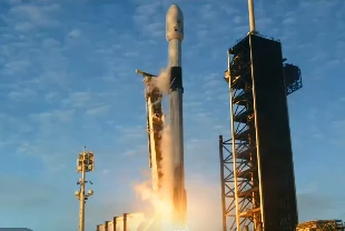 SpaceX üç sonda fırlattı: Uzay havasına yakın takip ve haritalama yapacak