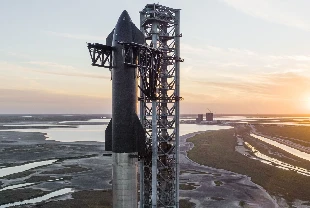 SpaceX'in yeni nesil mega roketi Starship V3'ün fırlatması ertelendi