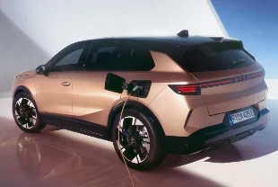 Stellantis'ten flaş açıklama: Çinli firmayla ortak Opel üretecekler!