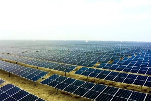 Suriye'ye yatırımlar artıyor! ABD'li şirket yenilenebilir enerji paneli üretecek