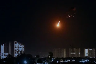 Suudi Arabistan'da hava üssüne saldırı: ABD'nin 5 yakıt ikmal uçağı hasar gördü