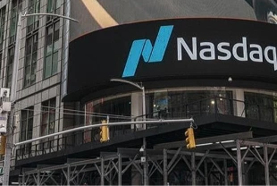 Teknoloji hisseleri baskı altında: Nasdaq Mart 2025’ten bu yana en kötü ayına yöneldi