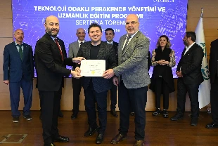 Teknoloji odaklı perakende yönetiminde sertifikalarını aldılar