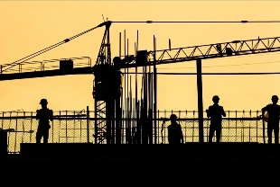 Ticaret Bakanlığı açıkladı: Müteahhitlikte ilk yarı geliri 6,2 milyar dolar