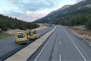 Trafiğe çıkacaklar dikkat! Bu yollarda çalışmalar sürüyor