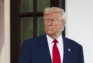 Trump'ın ikinci başkanlık döneminin ilk 6 ayı ABD borsaların karışık seyretti