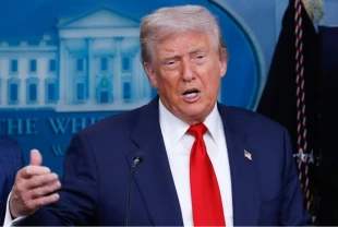 Trump'tan Chicago'da sınır dışı operasyonu iması