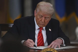 Trump'tan kripto para hamlesi: GENIUS tasarısını imzaladı
