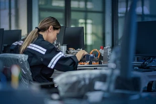 Tüm zamanların rekoru: Elektronik sektöründen ilk çeyrekte 4,2 milyar dolarlık ihracat