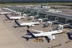 Türk hava sahasında yoğunluk sürüyor: 2025'te 10 bin 352 uçuş izni verildi