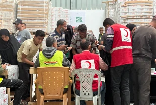 Türk Kızılay Gazze’de her gün 35 bin kişiye yemek dağıtıyor