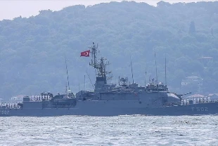 Türk savaş gemileri KKTC'deki limanlarda ziyarete açılacak
