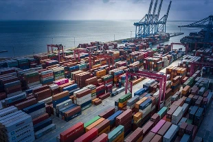 Türkiye ticarette gücünü pekiştirecek: Sanayi bölgelerinin liman ve demir yolu bağlantıları güçlendirilecek