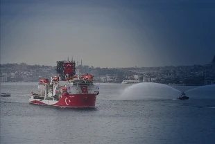 Türkiye'nin enerji filosu büyüyor: İki yeni dev ultra derin deniz sondaj gemisi katıldı