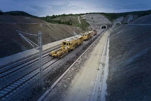 Türkiye'ye uygun koşullu dış finansman akışı sürüyor: Demir yollarına 350 milyon euroluk destek