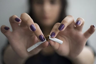 Tütünle mücadelede kadın farkı: Küresel hedefe 5 yıl erken ulaşıldı