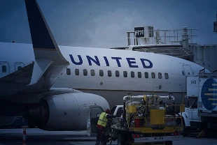 United Airlines kapasite düşürüyor: Yakıt maliyetleri uçuşları vurdu