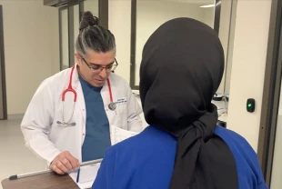 Uzmanlar açıkladı! Uykuda bağırma ve ani hareketler demansın erken belirtisi olabilir