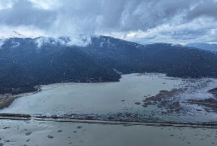 Yaz aylarında kuruyan Avlan Gölü, yağışların ardından yeniden su tuttu