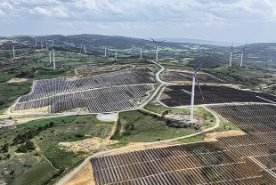 Küresel yenilenebilir enerjide tarihi eşik: Kurulu güç 5,15 teravata ulaştı