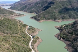 Yuvacık Barajı tam doldu! Salınan su Sapanca Gölü'ne akıyor