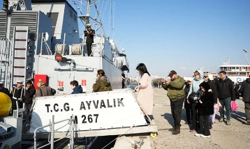 Deniz Komutanlığına bağlı gemiler ziyarete açıldı