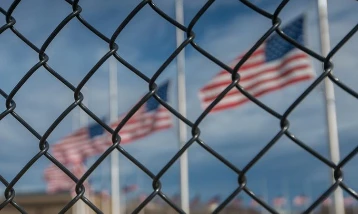 ABD, tüm iltica taleplerini durdurdu