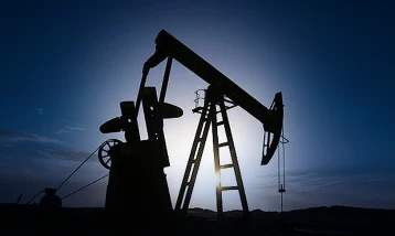 ABD'nin ticari ham petrol stokları beklentilerin üstünde azaldı