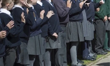 Aile bütçesine destek: İngiltere’de üniforma paylaşım ağı kuruldu