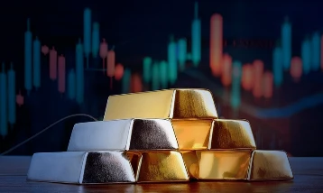 Altında dalgalı seyir: Zayıflayan dolar fiyatları destekledi