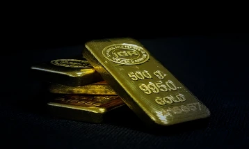 Altında haftalık kayıp: Yüksek enflasyon ve faiz kaygıları baskı yaratıyor