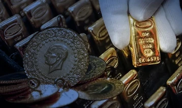 Altında savaş belirsizliği sürüyor: Fed faiz kararı öncesi yatay seyir