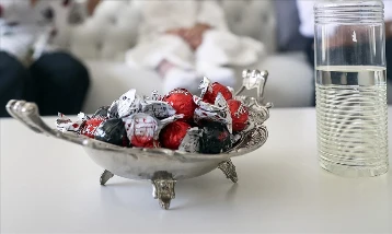 Perşembe günü yarım gün mü, arefe günü tatil mi?