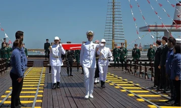 Atatürk'ü temsil eden bayrak Samsun'da karaya çıkarıldı