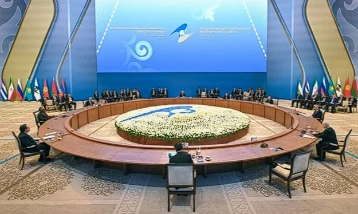 Avrasya Ekonomik Birliği üye ve gözlemci ülke liderleri toplandı