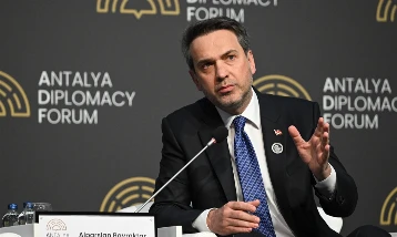 Bakan Bayraktar: Ekonomimizde anahtar kelime yenilenebilir enerji