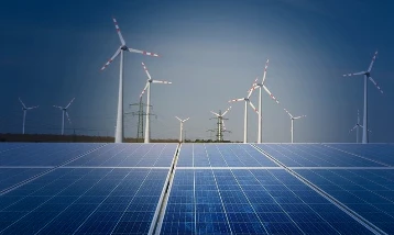 Güneş ve rüzgar enerjisi kapasitesi beş yılda ikiye katlandı