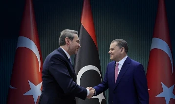 Bakan Bayraktar ile Dibeybe görüştü: Türkiye-Libya enerji işbirliği masada