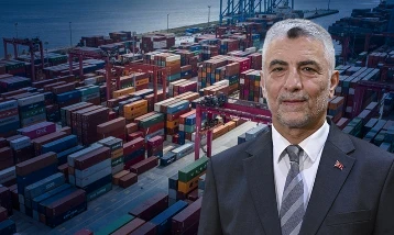 Bakan Bolat ihracatçıların önünü açacak adımları açıkladı